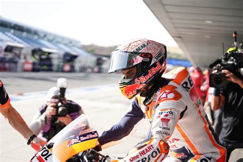 Social media reacts to Marc Marquez' crash | MotoGP™