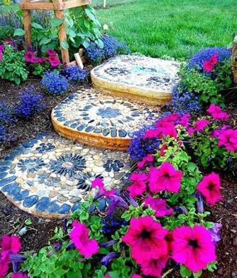 Garden Stepping Stones Design Ideas | Fasci Garden