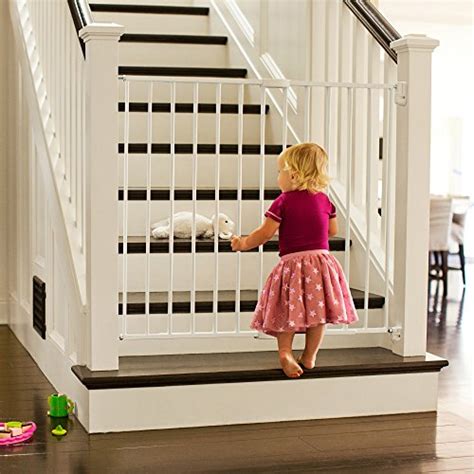 The Best Baby Gates For Wide Openings - Options For 2023