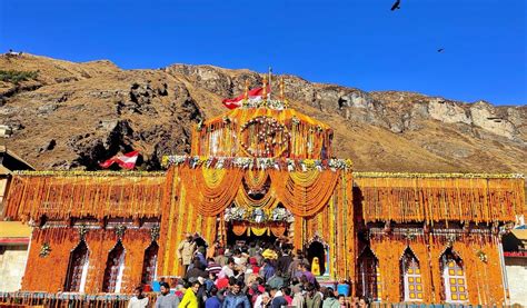 Unlocking the Wonders of Badrinath Temple: A Journey to Spiritual ...