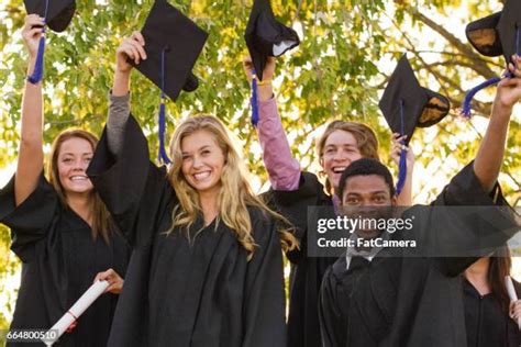 391 Graduation Green Cap Stock Photos, High-Res Pictures, and Images ...