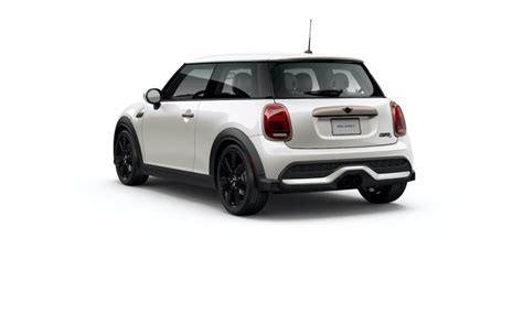 Mini brings back the manual for 2023 - The Torque Report