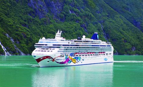 NCL Norwegian Jewel Cruise Ship 2024 / 2025