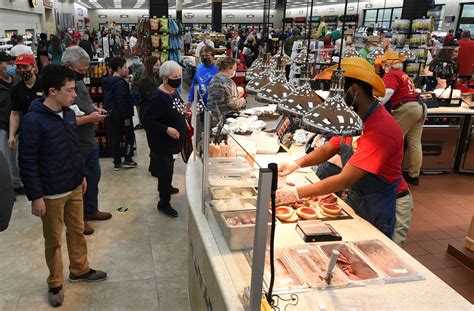 Buc-ee’s opens in Leeds: Second Alabama location draws thousands - al.com