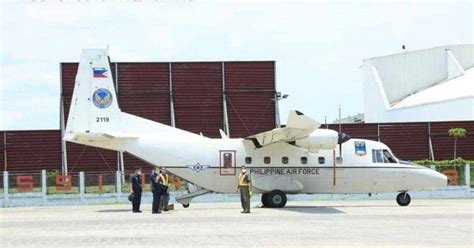 PAF cargo plane veers off runway in Palawan, crew unhurt | Philippine ...