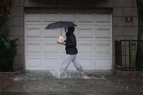 New York City faces major flooding as heavy rain inundates region - ABC ...