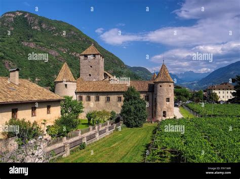 Bozen Schloss Maretsch - Bolzano Maretsch Castle 02 Stock Photo - Alamy