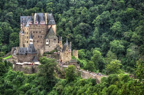 12 Magnificent Fairytale Castles around the World (with Photos & Map) - Touropia