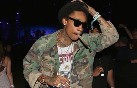 35 - 50 Photos of Wiz Khalifa Smoking Weed | Complex