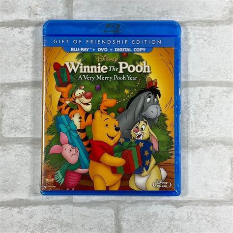 Winnie the Pooh: A Very Merry Pooh Year | Grelly USA