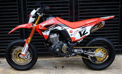 Kumpulan Foto Honda Crf 150 Versi SuperMoto Keren - Nusantara