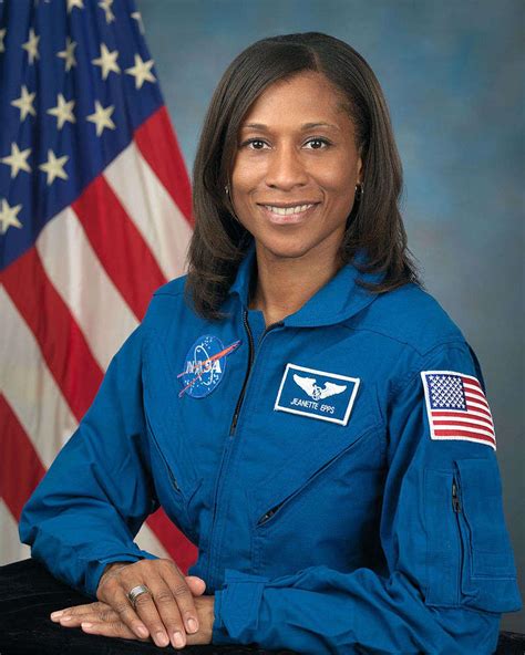 Une astronaute noire de la Nasa mystérieusement remplacée au dernier moment