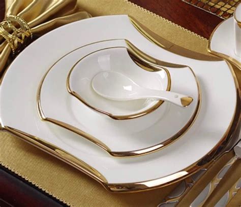 DINNER PLATE SET . Luxury oval shape gold banded white | Etsy | Teller set, Keramik geschirr ...