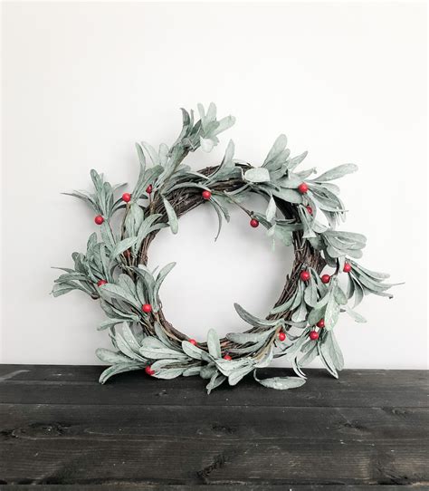 Mistletoe Wreath artificial - Etsy