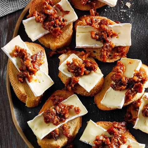 Brie Appetizers with Bacon-Plum Jam Recipe: How to Make It