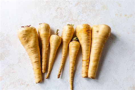 Parsnip Fries {Healthy Oven Baked Recipe!} - WellPlated.com