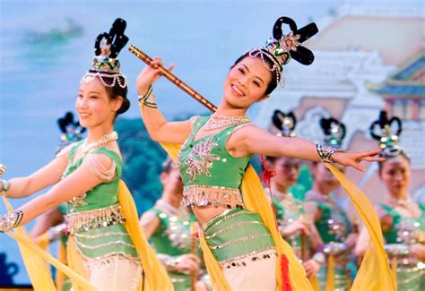 About Culture: The Special Characteristics of Chinese Culture