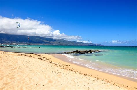 Kahului Harbor History, Weather & Things To Do | Maui Hawaii