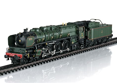 EST Class 13 Express Train Steam Locomotive | Märklin