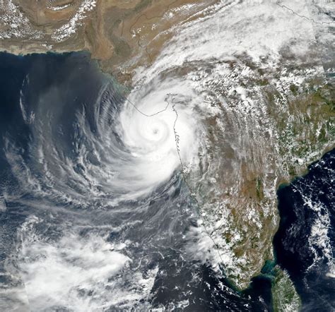 India’s oil industry braces as new cyclone nears - News for the Energy ...