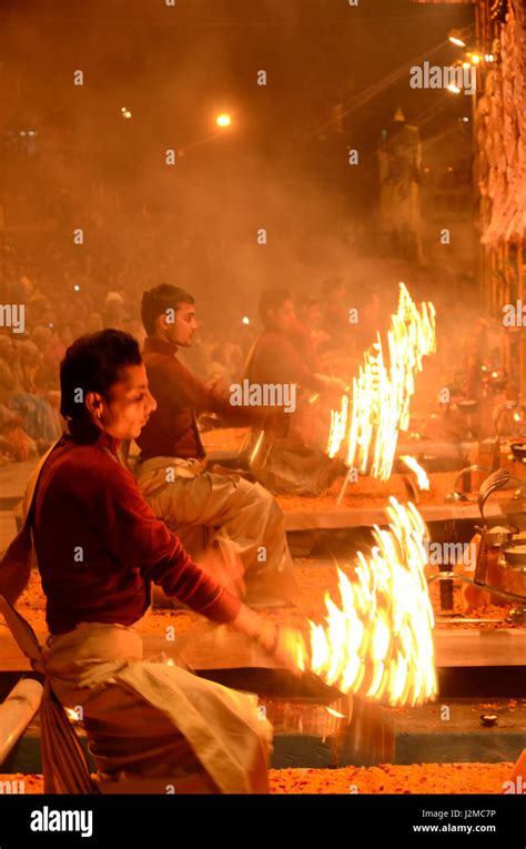 Aarti ceremony at Dashashwamedh Ghat in Varanasi, Uttar Pradesh, India ...