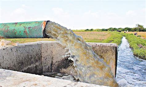 Agricultural pollutants worsen water crisis in Sindh - Pakistan - DAWN.COM