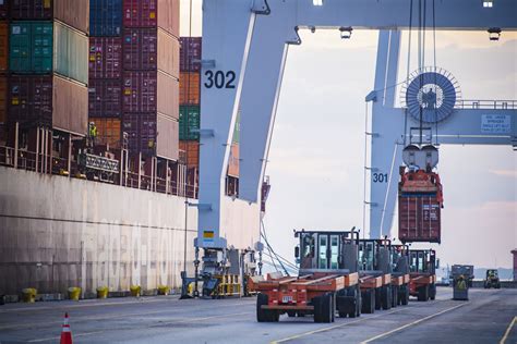 Houston narrowly misses half-year TEU record - Port Technology International