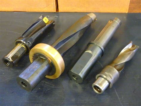 MISCELLANEOUS LOT OF (4) INDEXABLE INSERT DRILLS - SEE PICS!! - BTM Industrial