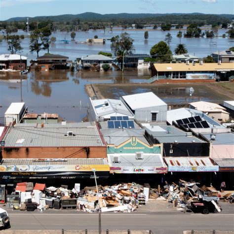 ‘It’s criminal’: Angry Woodburn residents wait week for flood help