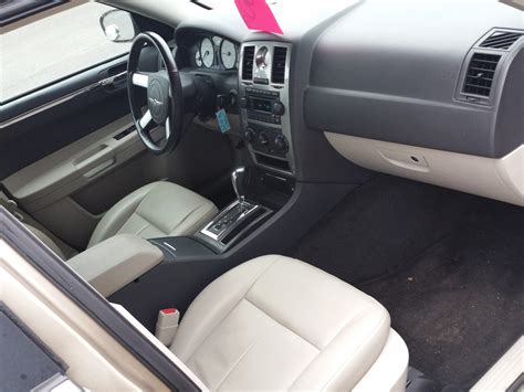 2006 Chrysler 300 - Interior Pictures - CarGurus