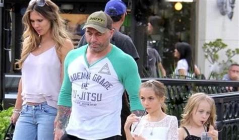 “They Can’t Have Their Phones” - Joe Rogan, Who Keeps His 3 Daughters ...