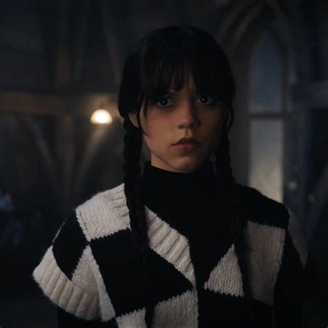 jenna ortega as wednesday addams | Wednesday addams outfit, Wednesday ...