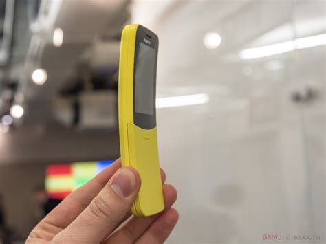 Nokia 8110 4G pictures, official photos