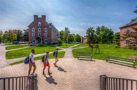 Experience The Hotchkiss School in Virtual Reality.