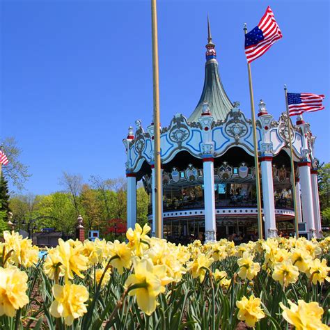 Six Flags Rides & Attractions | Great America in Chicago, IL