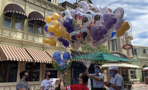 disney balloons disney cast members | The Kingdom Insider