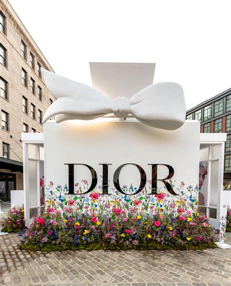 Dior Relaunches Its Iconic Perfume Miss Dior in 2022 | Miss dior, Dior ...