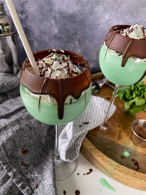 The BEST Grasshopper Cocktail - Boozy Chocolate Mint Ice Cream Drink