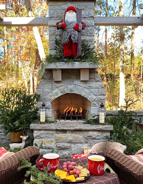 Cozy Christmas Outdoor Fireplace (With images) | Christmas porch decor ...