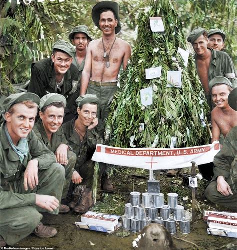 Colourised photos show US soldiers marking Christmas during WWII - WSTale.com