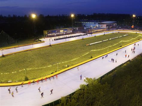 Ice skating in Amsterdam | Frozen canals & ice skating rinks ...