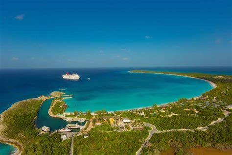 Holland America Line's Half Moon Cay Voted Best Private Island For 20th Year - Cruise Addicts