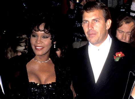 Kevin Costner Tearfully Reveals What He’d Say To ‘Bodyguard’ Co-Star Whitney Houston If She Was ...