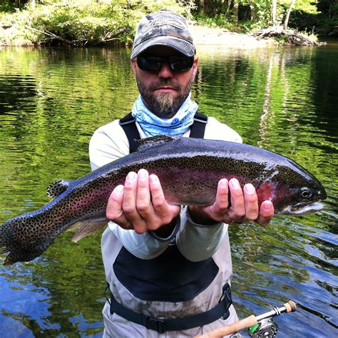 Fly Fishing Guides for Gatlinburg Tennessee | Hookers Fly Shop and Guide Service. Your Smokies ...