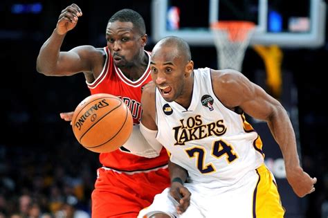 Kobe Bryant confirms he wanted trade in 2007 to the Chicago Bulls - Los ...