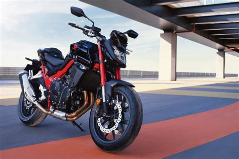 Back with a buzz! Honda’s legendary Hornet name returns in new 750 parallel-twin