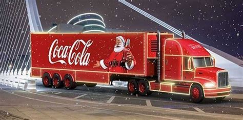 18 Facts About the Coca-Cola Christmas Truck | The Fact Site