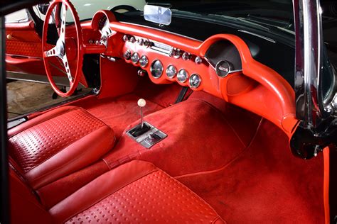 1957 CHEVROLET CORVETTE - Interior - 220134