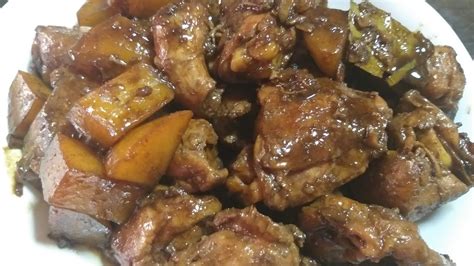 Adobong Manok/Chicken Adobo with Potatoes - YouTube