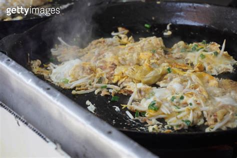 Southeast Asian Fried Baby Oyster Omelette Oh Chien with Chili Sauce ...